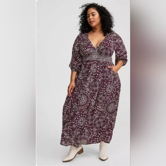 Last Chance Torrid Maxi Mandala Print V-Neck Dress Size 1 - Picture 1 of 4